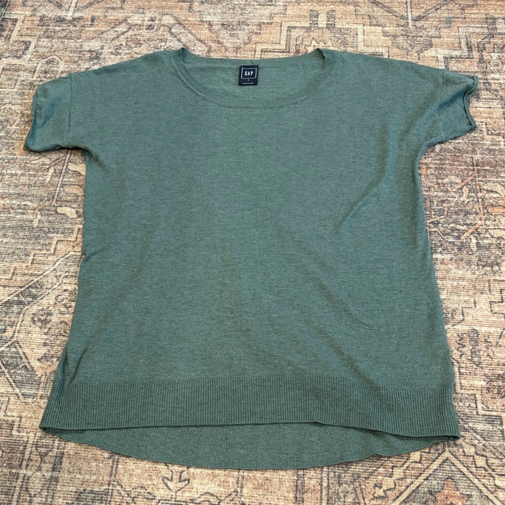 GAP Short Sleeve Knit Top in Sage Green